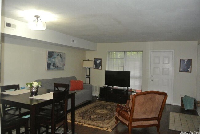 Foto del edificio - 501 Green Mountain Dr