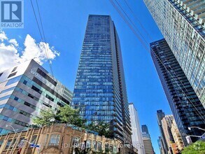 Building Photo - 832-832 Bay St.