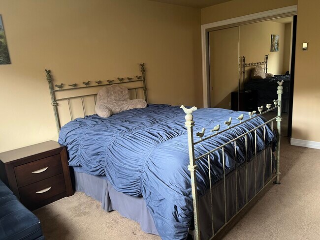 Foto del edificio - 107 Spring Creek Ct