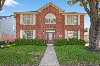 Building Photo - 14015 Wheatbridge Dr