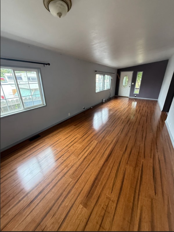 Foto del edificio - 554 Sanford Ave