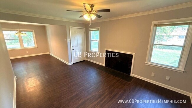 Building Photo - 875 Enfield Rd