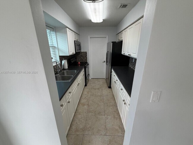 Foto del edificio - 1000 NW 76th Terrace