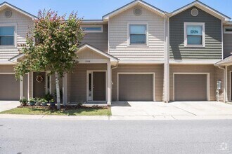 Building Photo - 3508 Mossy Oak Villas Cir