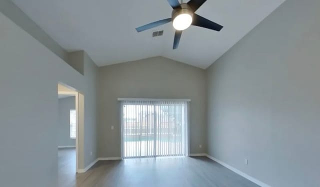 Foto del edificio - 5743 Rywood Dr