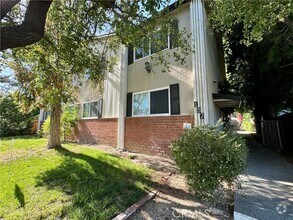 Building Photo - 157 Esperanza Ave