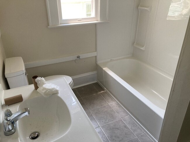 Foto del edificio - 1428 West Fourth St