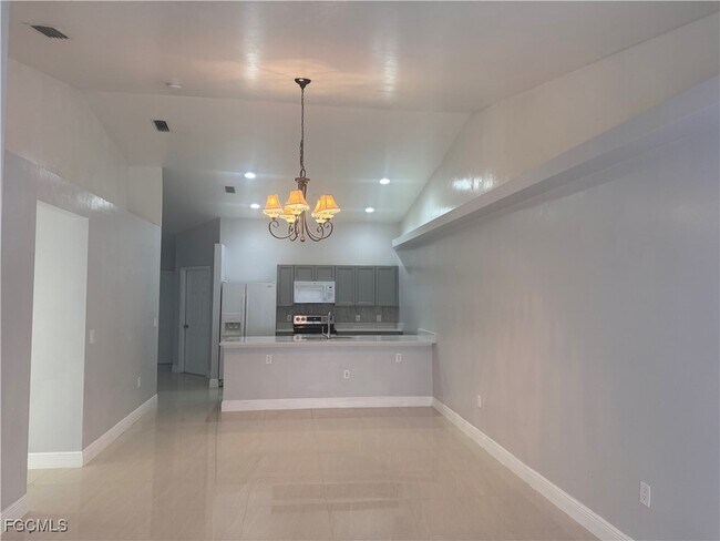 Foto del edificio - 1003 Country Club Blvd