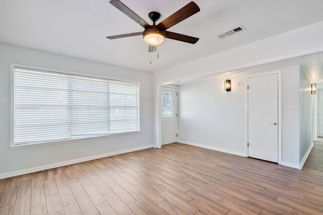 Foto del edificio - Vacant