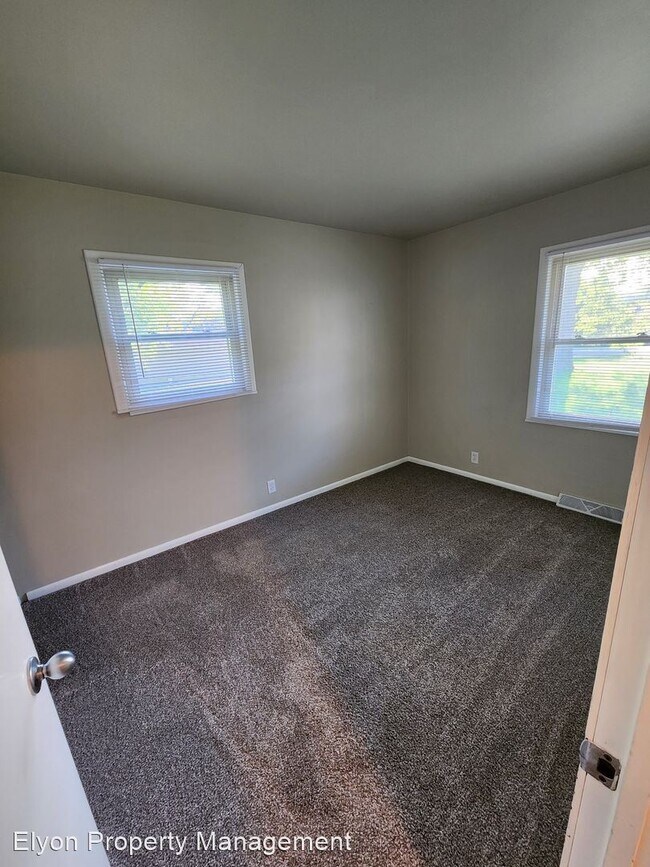 Building Photo - 3 br, 1 bath House - 8501 104th Avenue