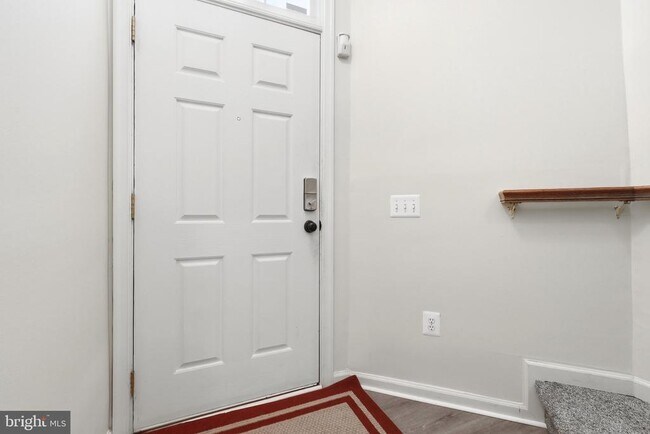 Foto del edificio - 941 Pine Forest Ln