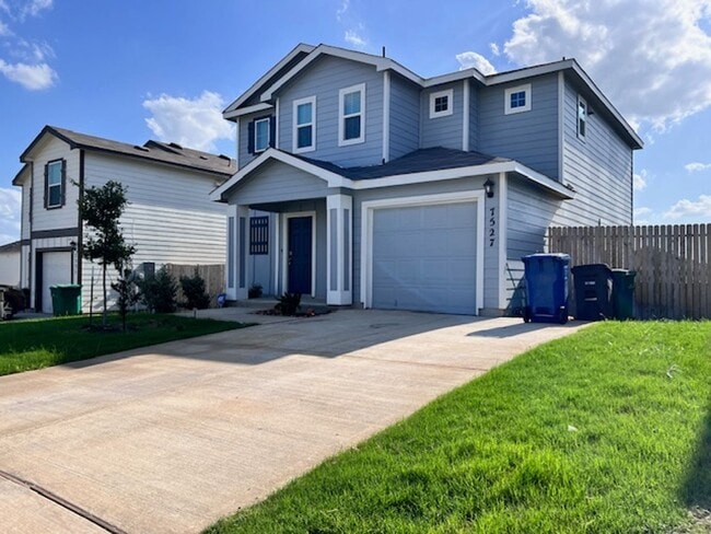 Building Photo - Solana Ridge Subdivision
