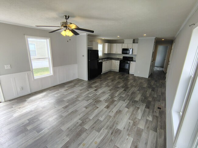 Foto del edificio - 5149 Tokay Dr