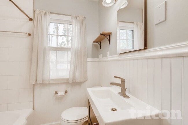 Building Photo - 3105 Georgia Ave S