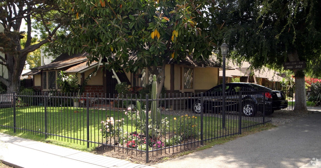 Primary Photo - 2314-2402 S Shenandoah St