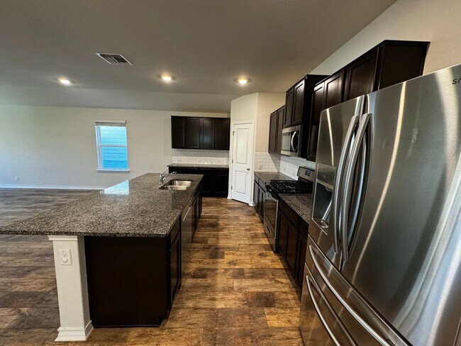 Building Photo - RIVERSTONE-UT