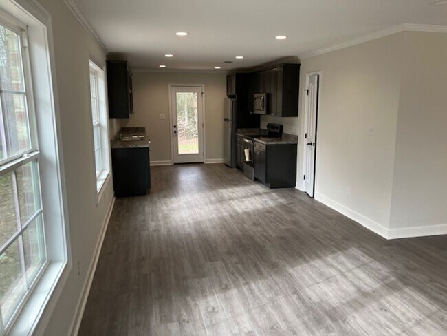 Building Photo - 5 Autumn Ridge