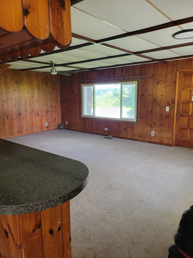 livingroom - 4197 US Route 11