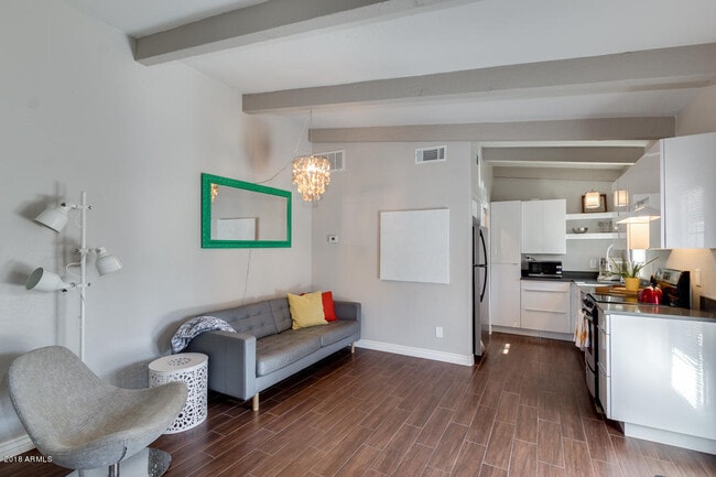 Foto del edificio - 7288 E Rancho Vista Dr