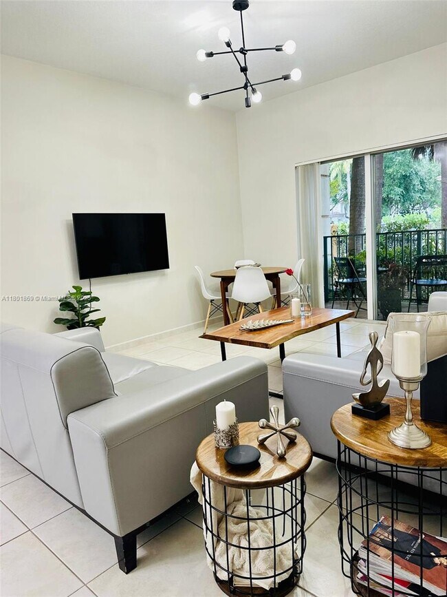 Foto del edificio - 7340 NW 114th Ave