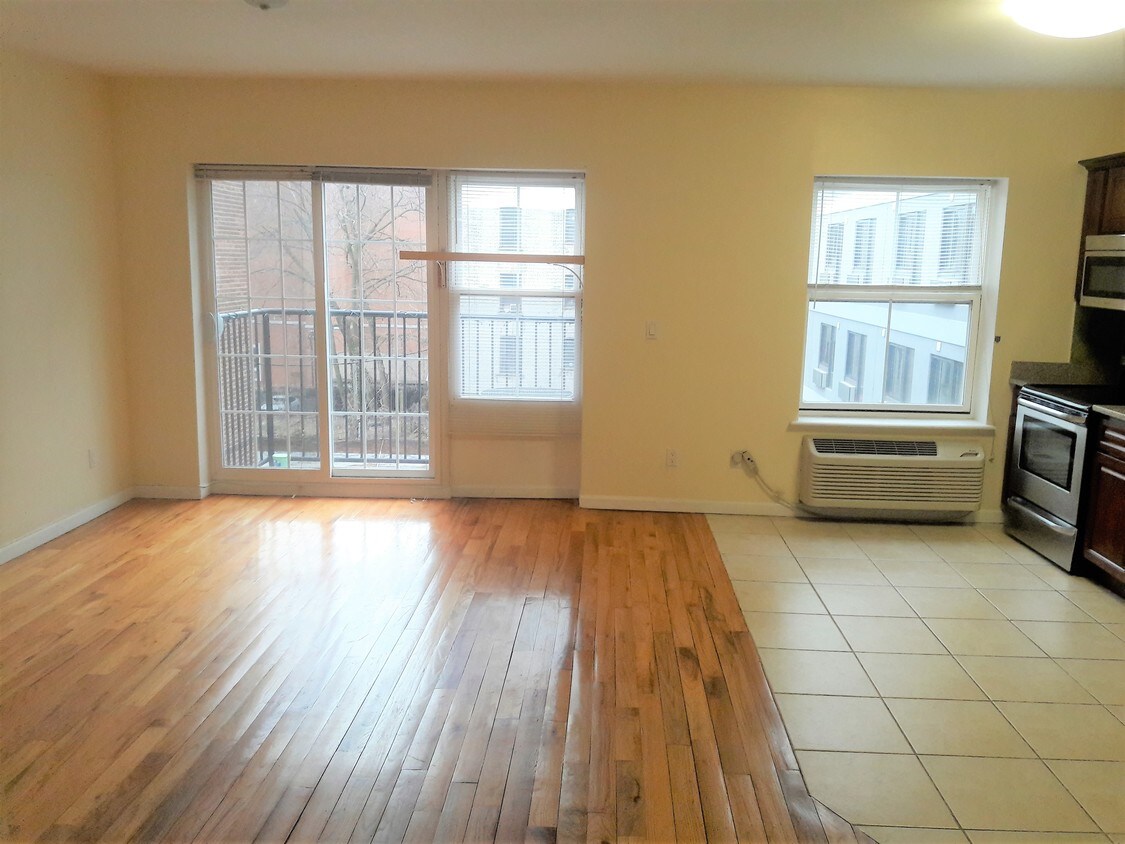 Foto principal - 728 Rogers Ave
