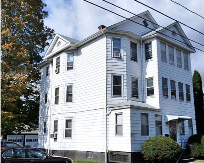 Building Photo - 18 Derby St