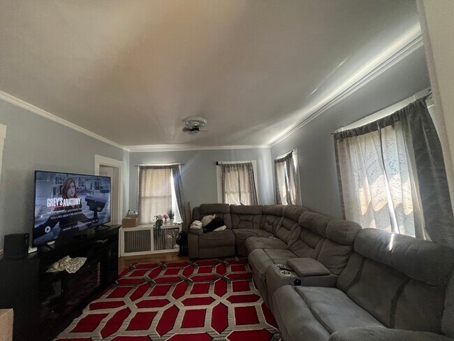 Foto del edificio - 430 McGrath Hwy