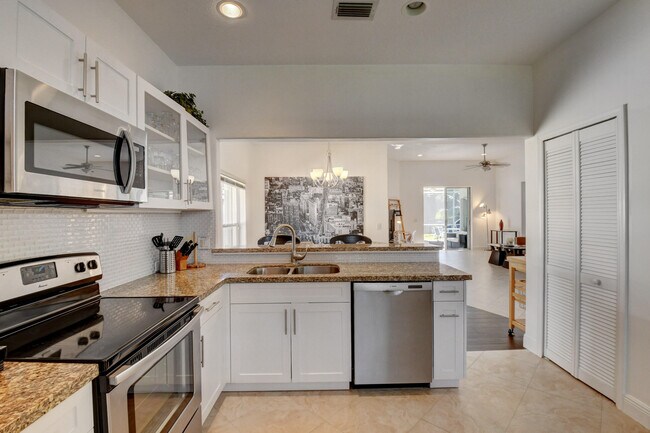 Building Photo - 651 Anchor Point