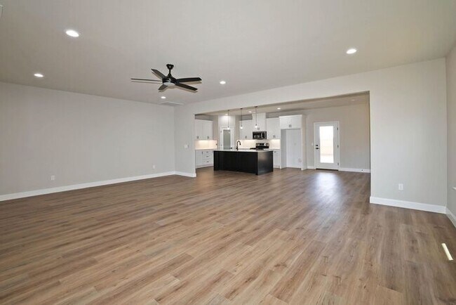 Building Photo - 4715 Scotty Dr