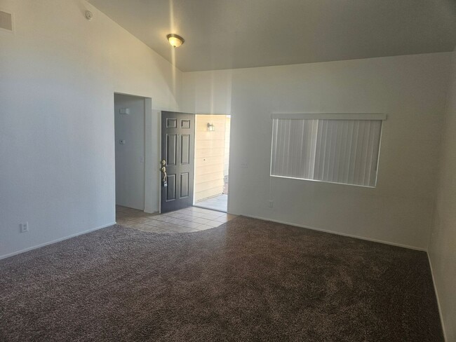 Building Photo - 3 bedroom home on cul-de-sac!