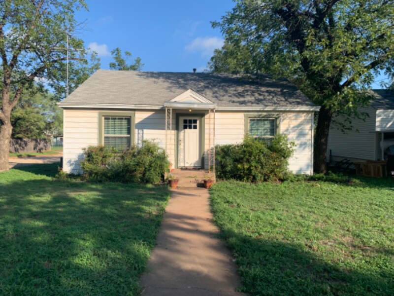 302 College Dr, Abilene, TX 79601 House Rental in Abilene, TX
