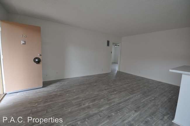 Foto del edificio - 849 N McCadden