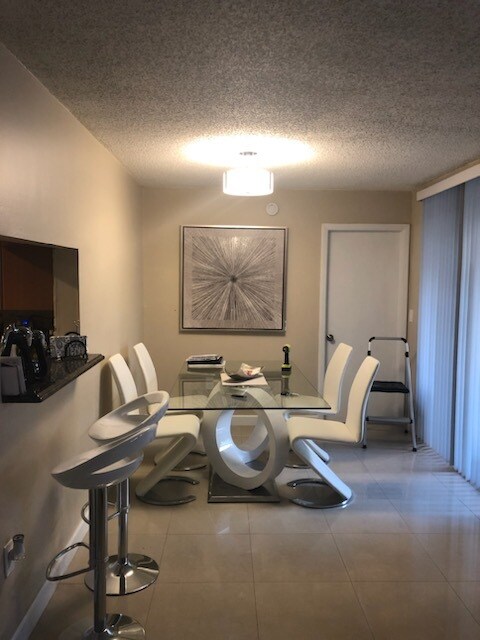 Foto del edificio - 3600 SW 114th Ave