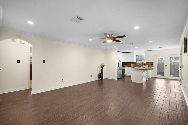 Building Photo - 11611 Burlwood Dr