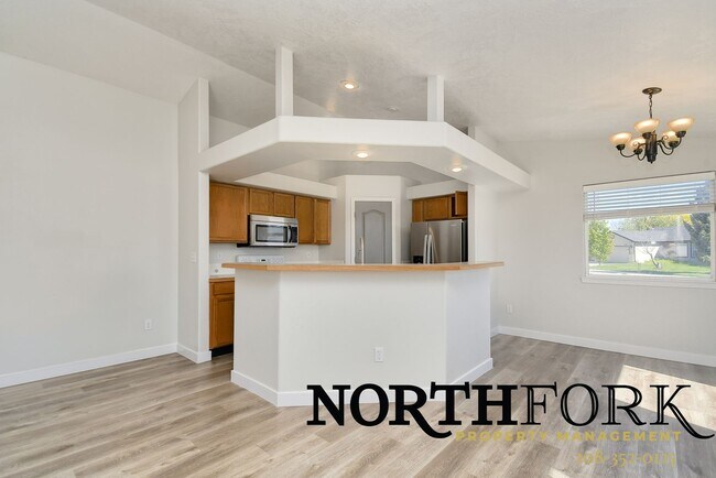 Foto del edificio - Comfortable, clean Meridian, Idaho Home available today!