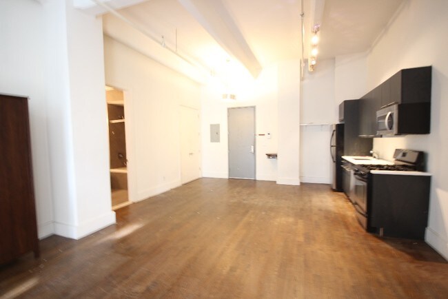 Foto del edificio - 808 Driggs Ave
