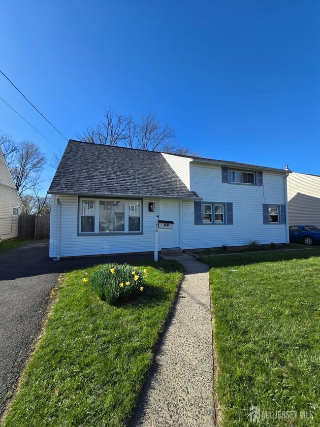 Building Photo - 216 Bloomfield Ave