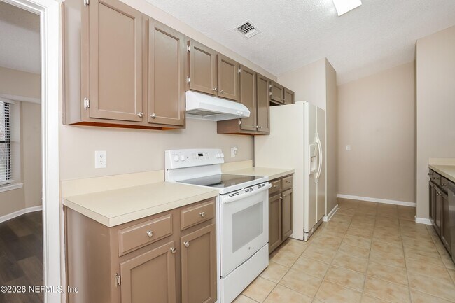 Building Photo - 6507 Diamond Leaf Ct S