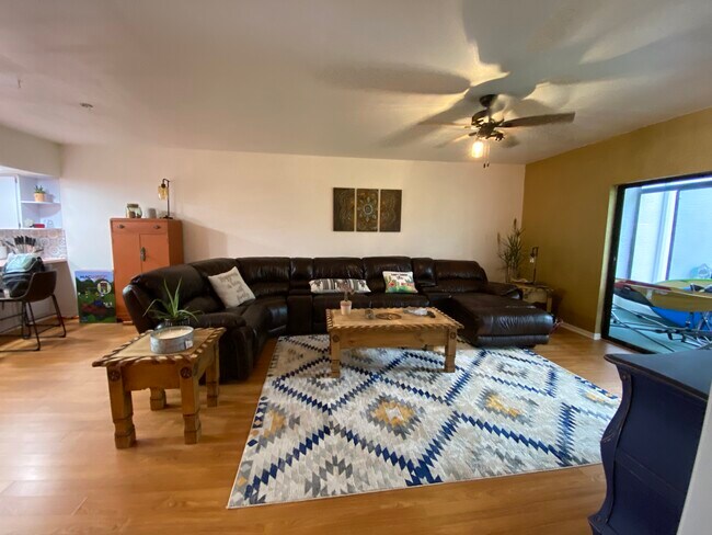 Large Living Room - 6661 River Run Blvd