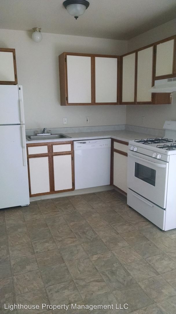 3220 Coach Ln SE, Kentwood, MI 49512 Condo for Rent in Kentwood, MI