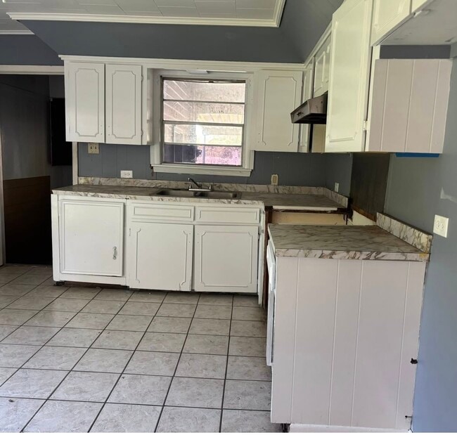 Building Photo - 531 Pecan St