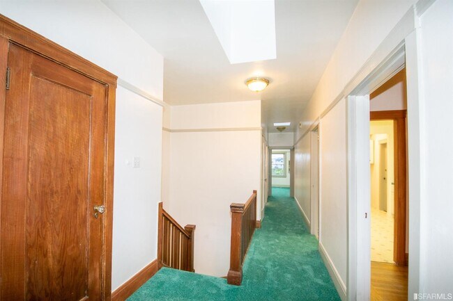 Building Photo - 1522 Cabrillo St