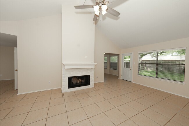 Foto del edificio - 3247 N Mason Rd