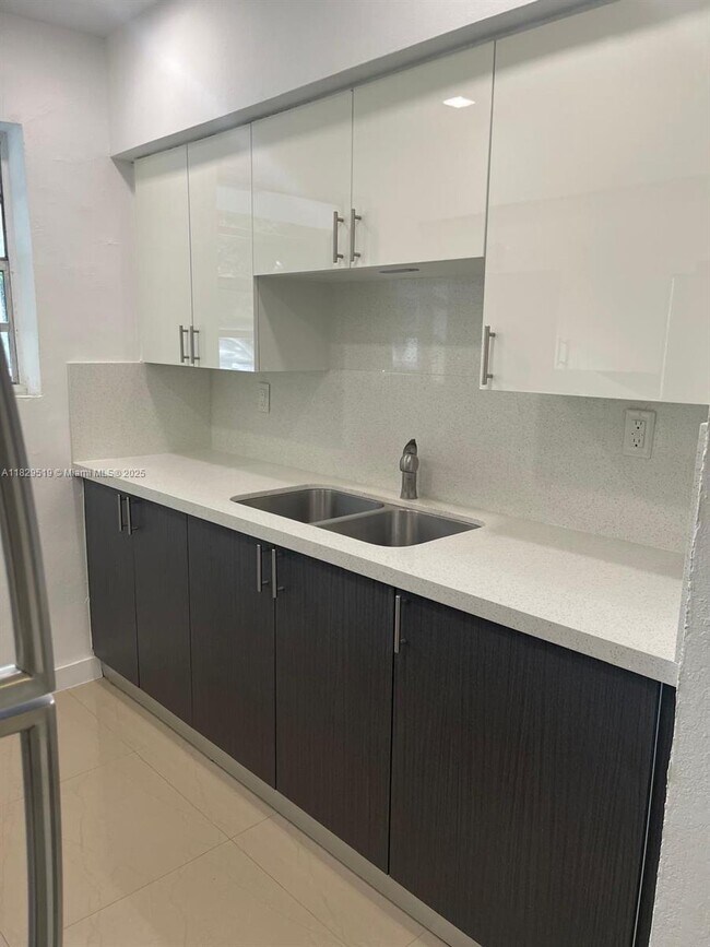 Foto del edificio - 1 bedroom in Miami FL 33147