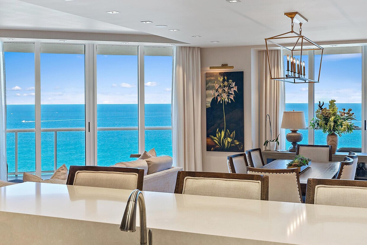 Foto principal - 2700 N Ocean Dr