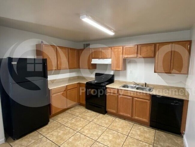 Foto del edificio - 1742 E Sheridan St