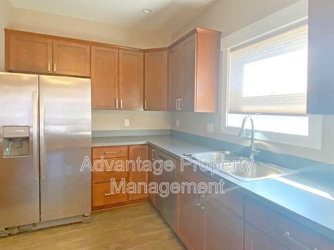 Building Photo - 122 S 21st St