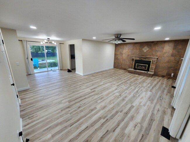 Foto del edificio - 950 SE 6th Ave