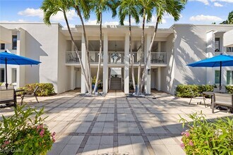 Building Photo - 175 5th Ave S