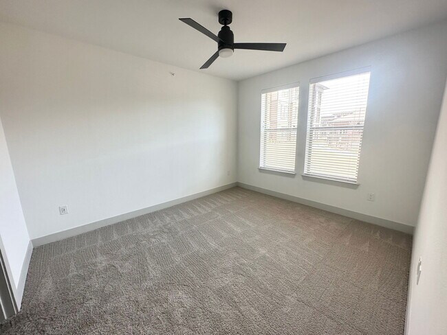 Foto del edificio - 4177 Gazebo St